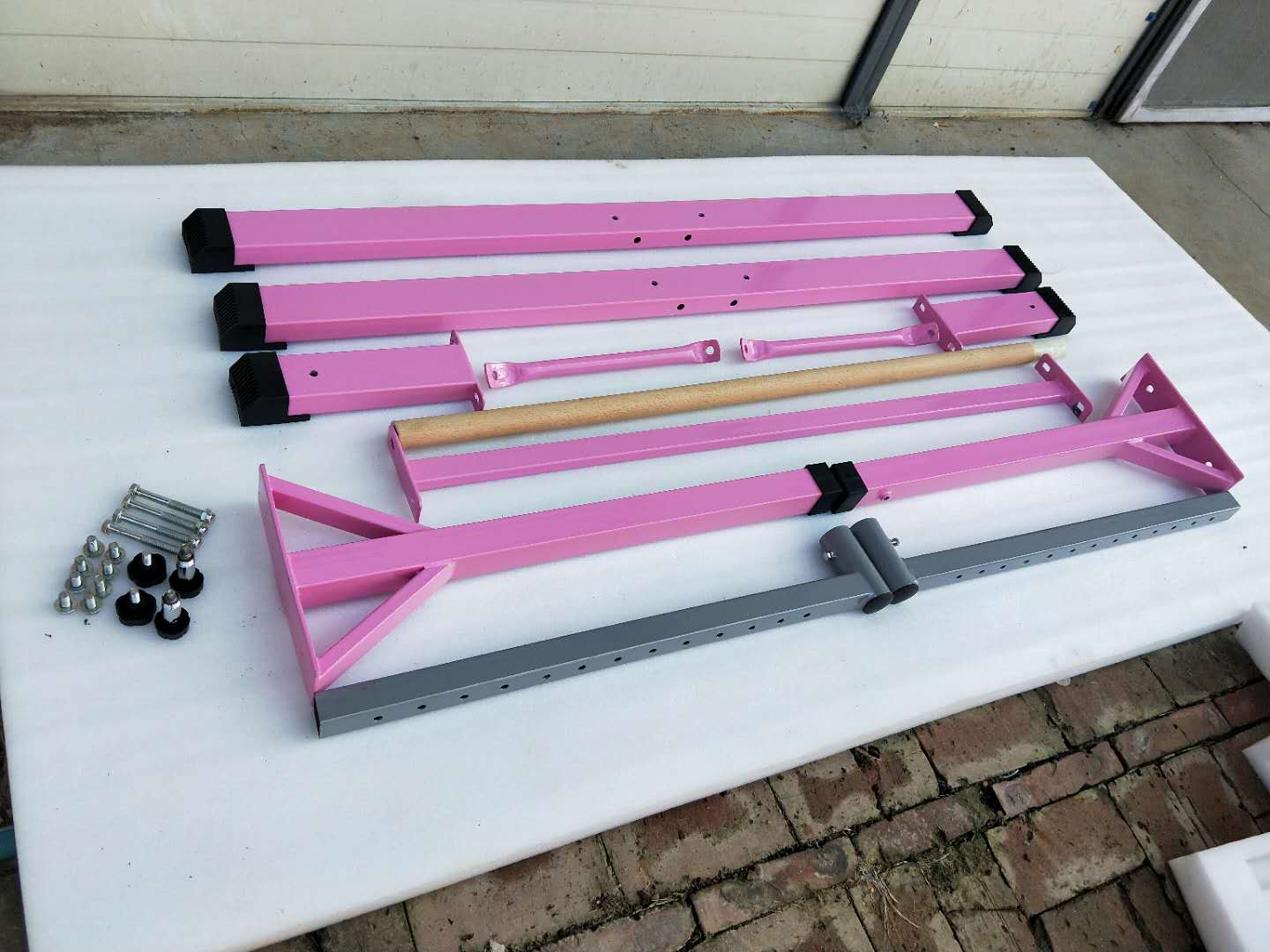 Customized Logo Availabled Ash Wood and Iron Gymnastics Kids Horizontal Bar for Home