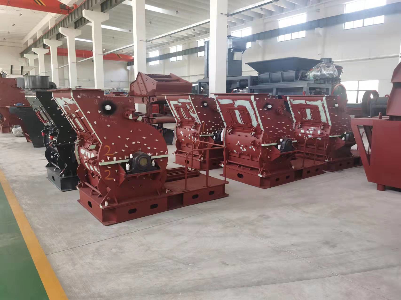 Gypsum Mill Stone Hammer Crusher Machine 75Kw Quartz Stone Coarse Powder