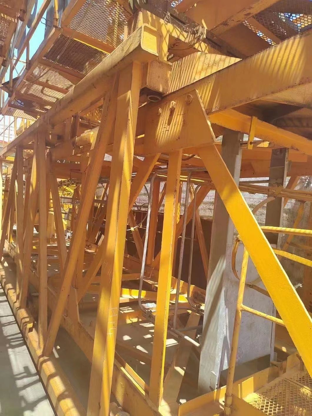 6015-10 Zoomlion Used Tower Crane with Good Price