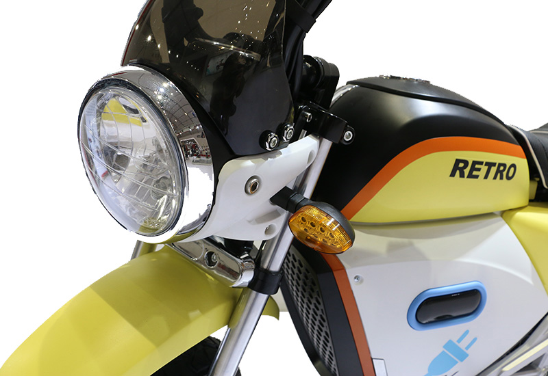 Retro Style Mini Electric Dirt Bike Max Speed 30-50Km/H Pedal Assisted Electric Bike