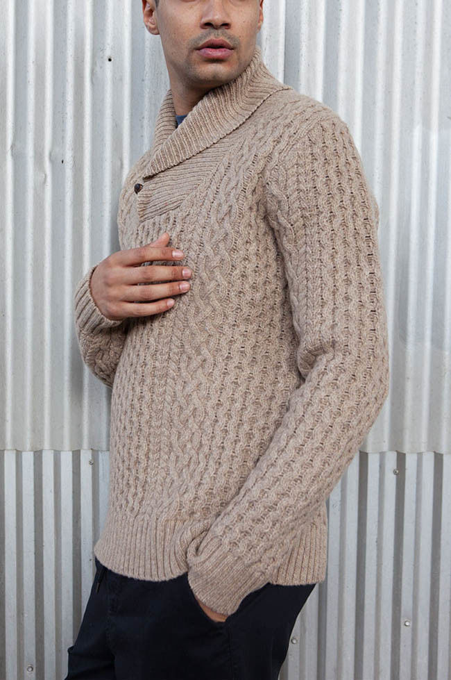 Men ' S Heart Shawl Collar Knit Pullover Sweater 3GG Gauge With All Over Cable