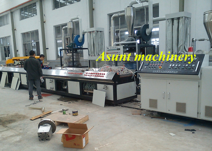 PVC Plastic Profile Production Line Wood Plastic Extruder Line 400-600kg/H