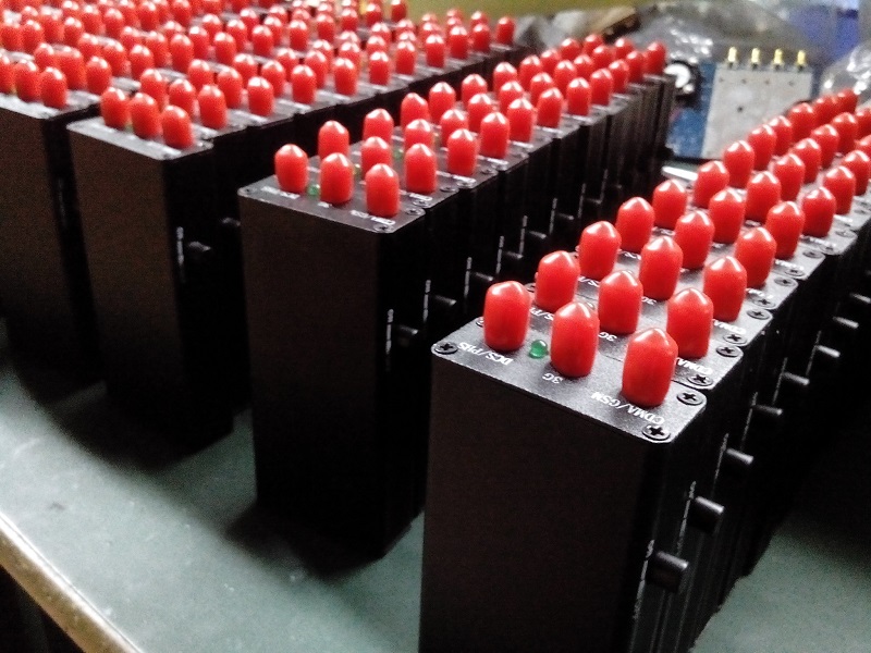 Cell Phone Signal Jammer Mini Portable Built In Rechargeable Li-ion Battery 3G Mobile Phone Signal Jammer omnidirection