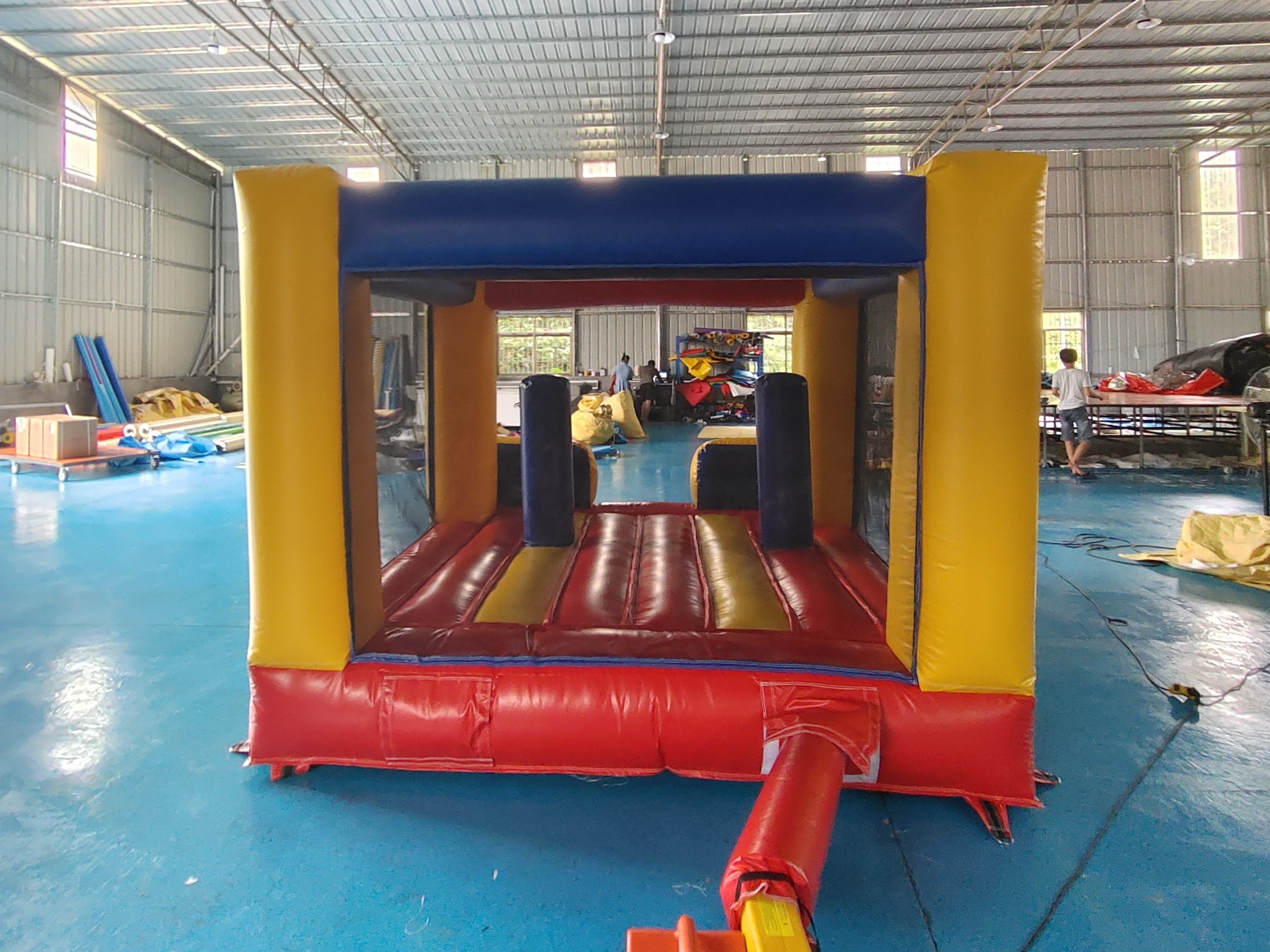 New Design Inflatable Bounce House Spiderman Hero Cartoon Inflatable Trampoline Jumping House Castle For Kids