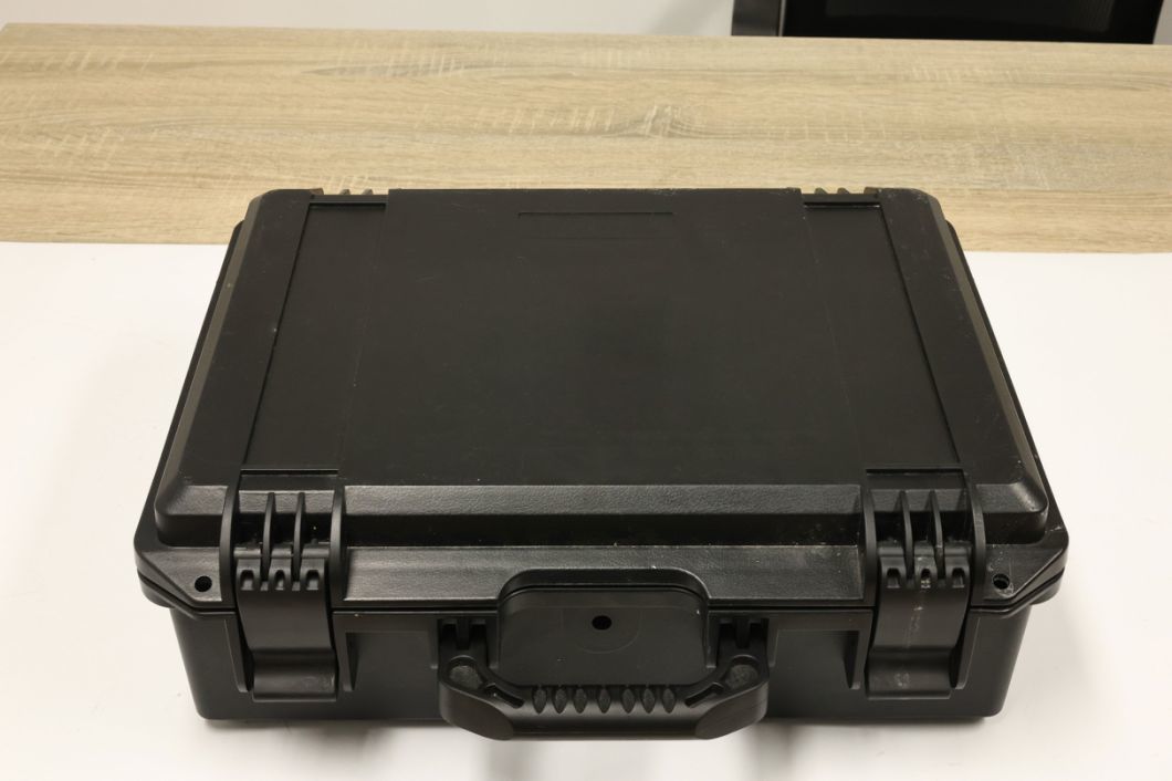 4 Channel (900M, GPS, 2.4G, 5.8G) Anti Drone Device Signal Shielding Drone Suitcase Drone Suppression