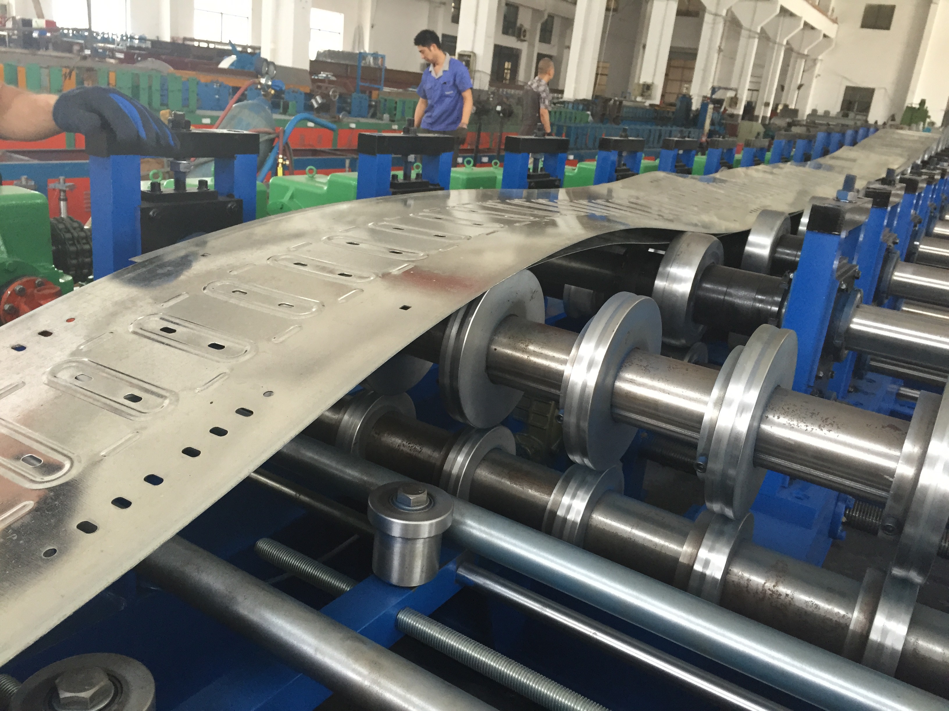 1.5mm Galvanized Steel Cold Rolling Forming Machine with Panasonic Touch Screen