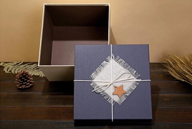 Free sample Luxury velvet drawer packaging perfume custom paper box with logo stamping golden,headband packaging box for