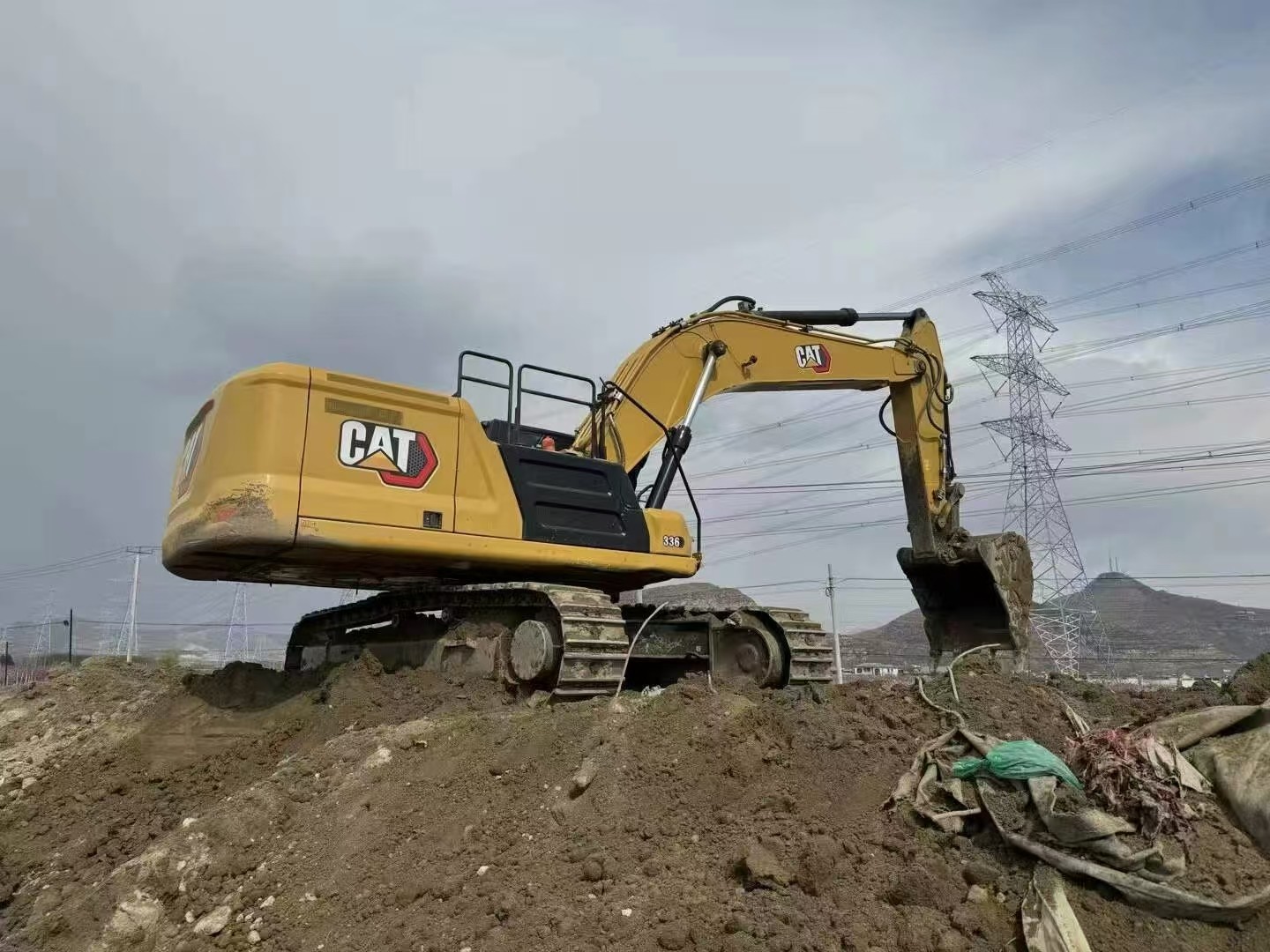 Construction Machinery Used Cat336 Excavator Original Mining Projects Digger