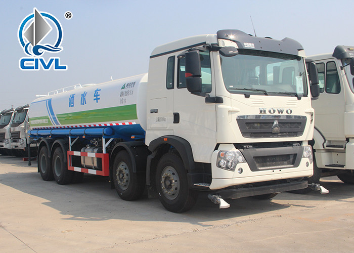 HOWO 371 hp 8x4 Water Tanker Trailer 32000L in Green , EURO II Emission