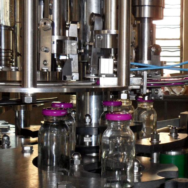 Rotary automatic vacuum capping machine twist off cap capping metal cap sealing