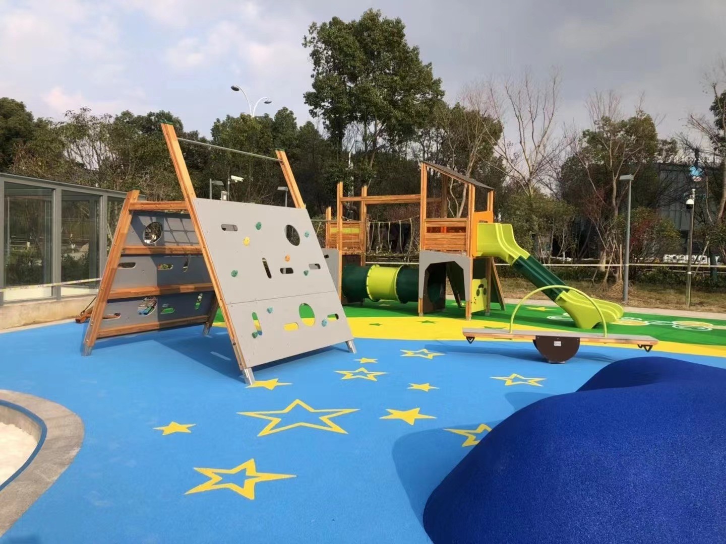 Peroxide Treatment EPDM Granules Flooring Anti Color Fading