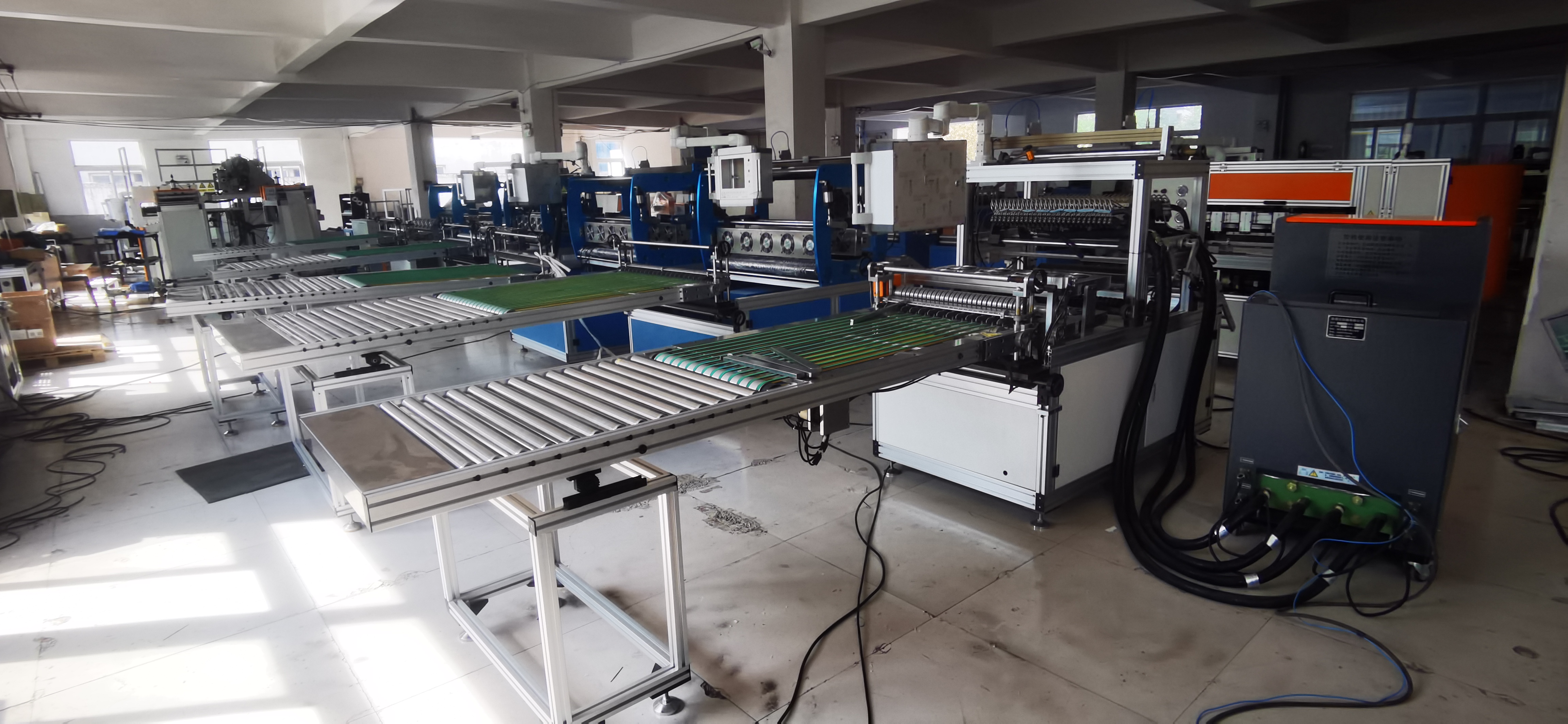 Clapboard Pleating Hepa Glass Fiber Machine Filter Paper Folding Machine with Partition