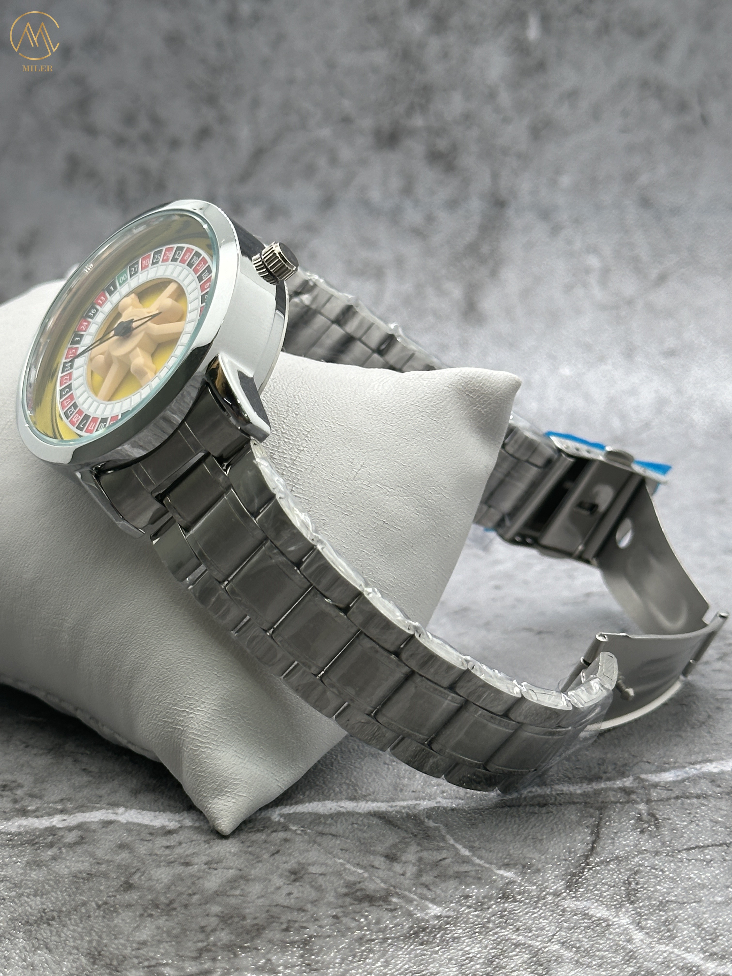 Factory Wholesale Colorful Rotating Table Fashion Watch With Stainless Steel Strap