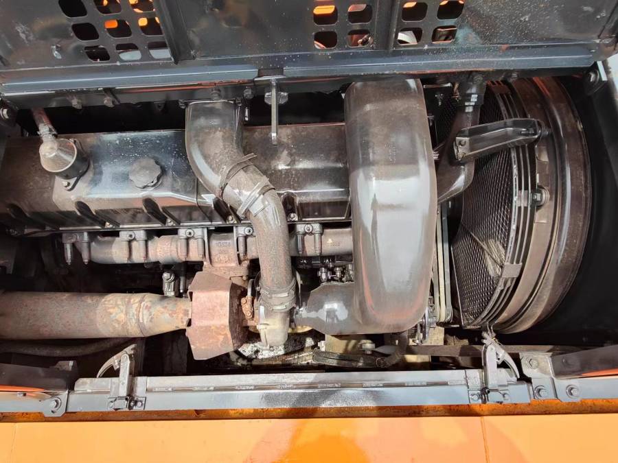 Hitachi ZX450 Excavator Engine
