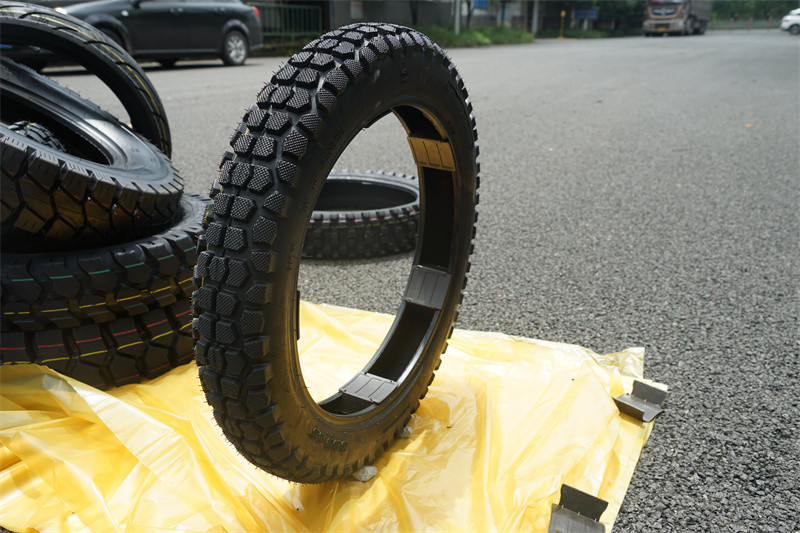 OEM E-Mark Off Road Motorcycle Tire 3.50-16 J870 Deep Pattern 16 Inch Dirt Bike Tire Casing