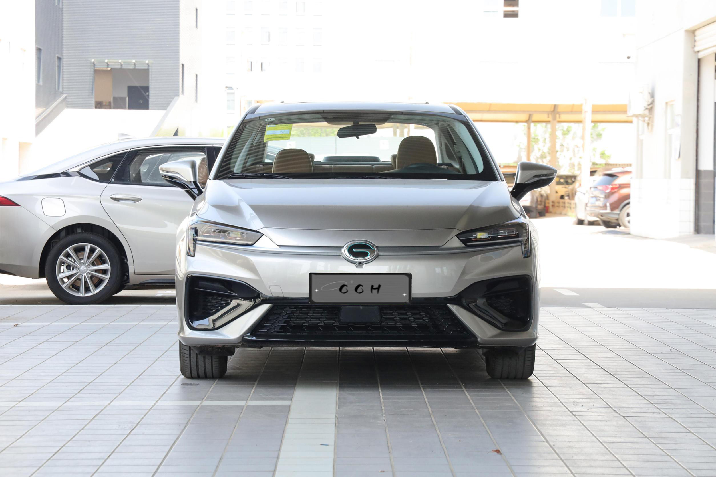 GAC Aion S Left Hand Drive Intelligent100Kw Convenient Electric Car