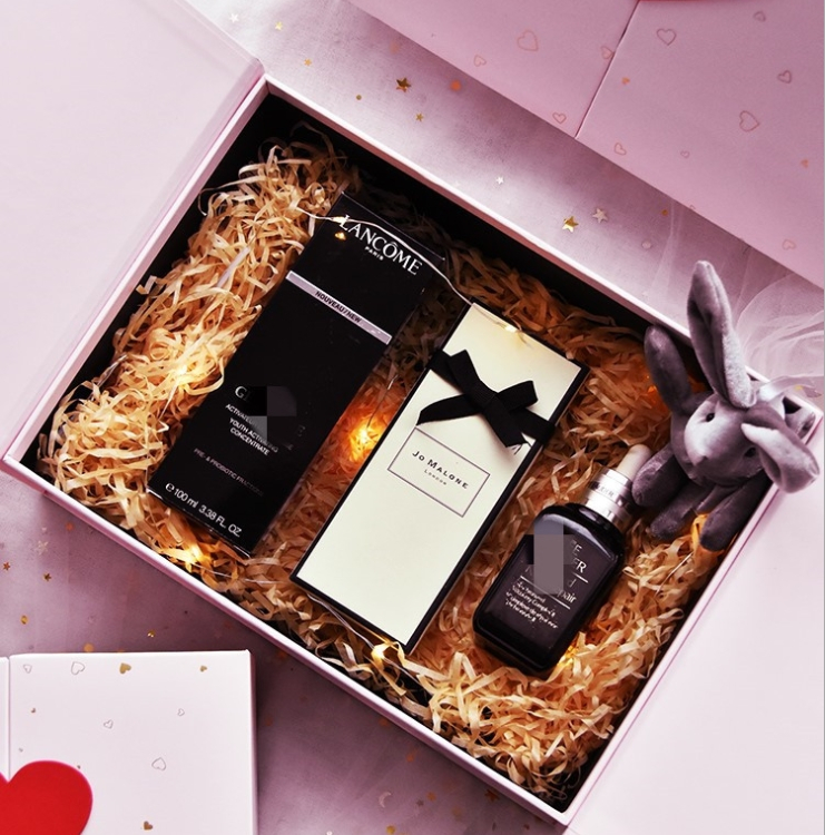 Gift Packaging Square Pink Heart Decoration Double Doors Cosmetic Box with Ribbon Closure