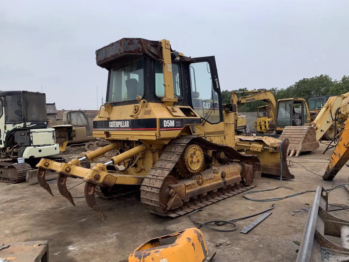 High Drive D5M XL Used Caterpillar Bulldozer Crawler With Hydraulic System