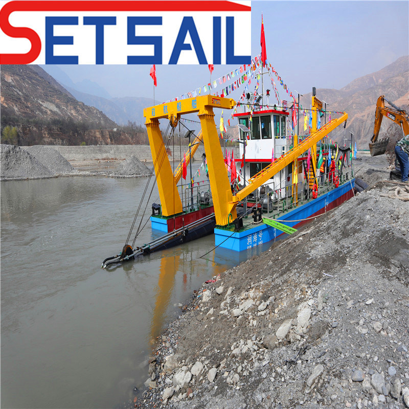 Durable Diesel Engine 22inch Cutter Suction Dredger with Hydraulic Winch