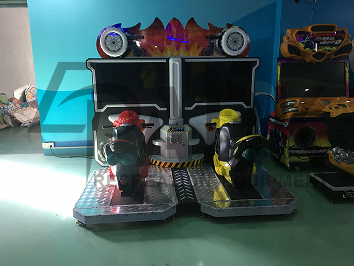 2 Players Coin Pusher Motorbike Racing Game Machine / Amusement Park Ride