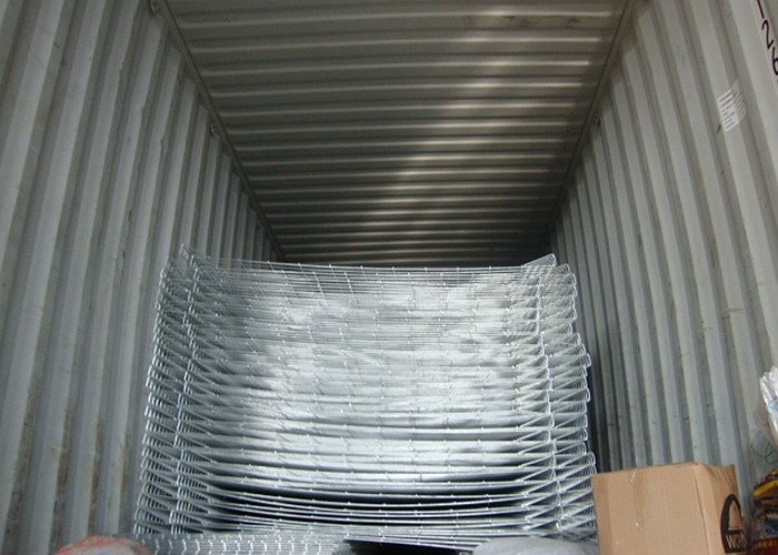 Beautiful BRC Wire Mesh , Roll Top Mesh Fencing For Protecting Fence
