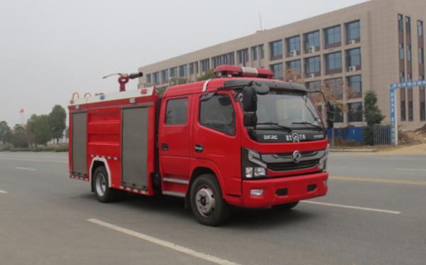 Dongfeng 5000 Liter Water Tank Fire Truck 5-Seater Diesel 4×2 Manual Transmissio