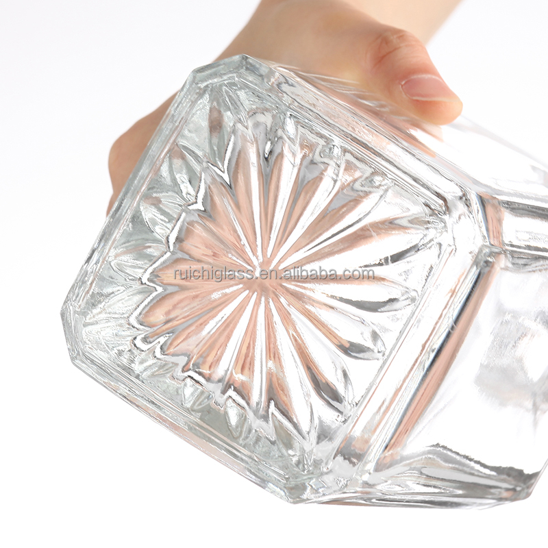 Upgrade Your Spirits Packaging with the Most Popular Style Embossed Whisky Glass Bottles