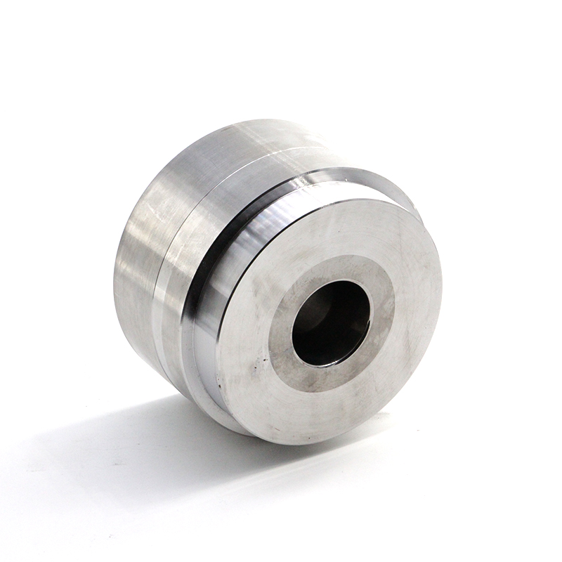 Multi-Station Cold Forging for One-Step Forming of Screw Heads and Threads with Advanced Cold Heading Die