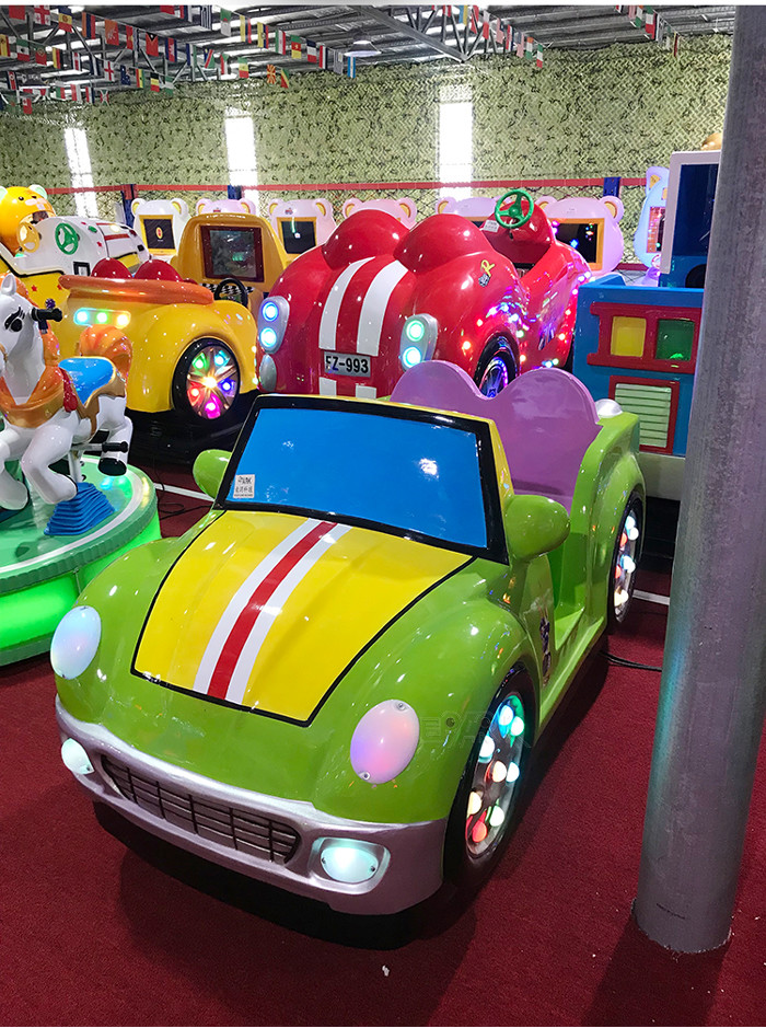 Coin Operated Green Fiberglass Kiddy Ride Machine For Movie Theater