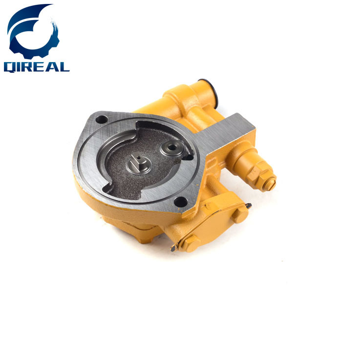 PC200-3 PC200-5 Hydraulic Transmission Gear Oil Pump 704-24-28230 708-25-01064