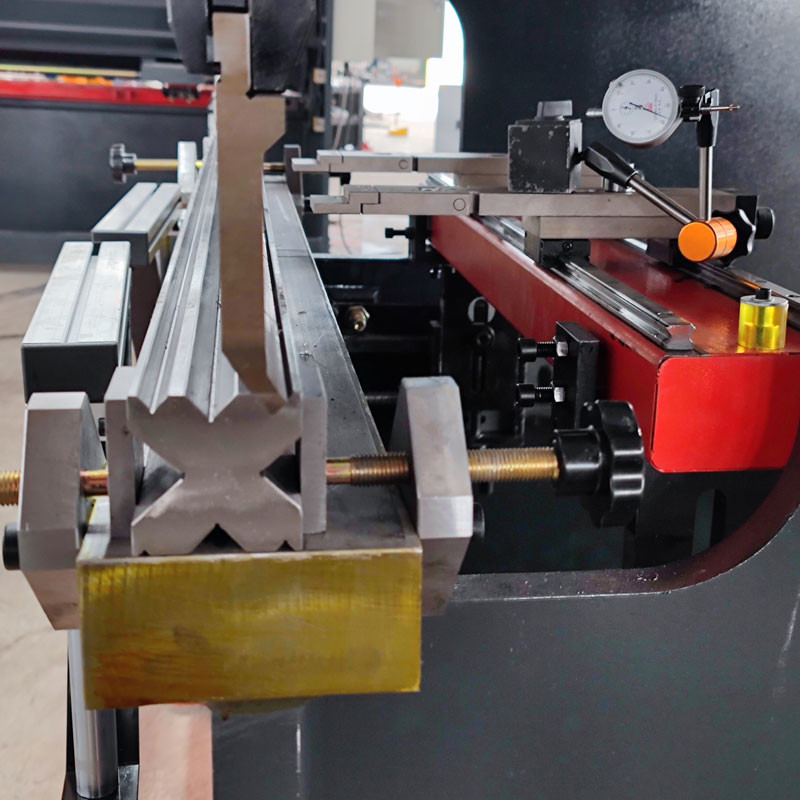80T1600MM NC Hydraulic Press Brake Press Bending Machine With Estun E21