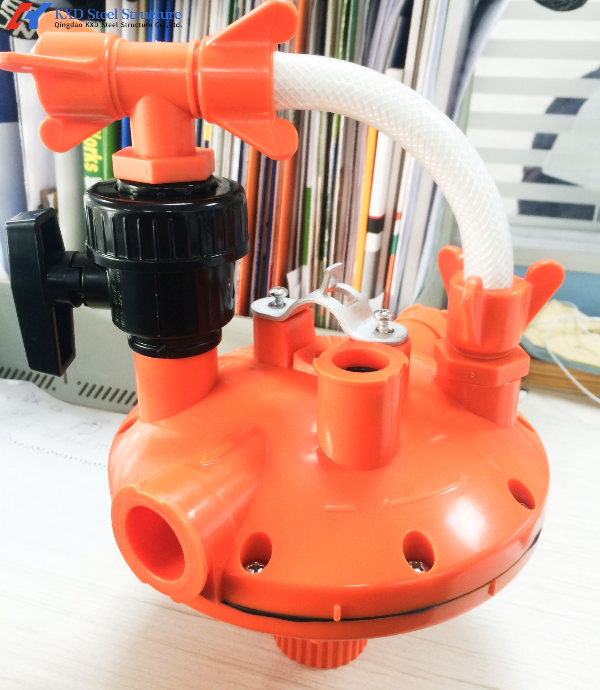 Drinking System Fully Automatic Poultry Drinker , Broiler Chicken Drinker Customized