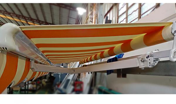 outdoor waterproof and retractable awnings and canopies