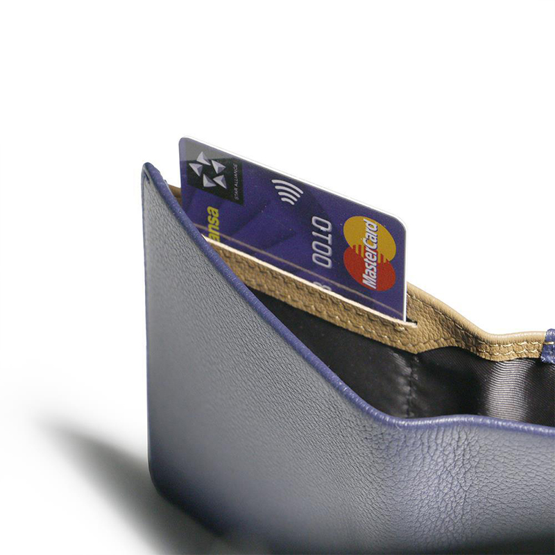 Custom LOGO Men's Front Pocket Wallet made of Full Grain Leather with RFID Protection