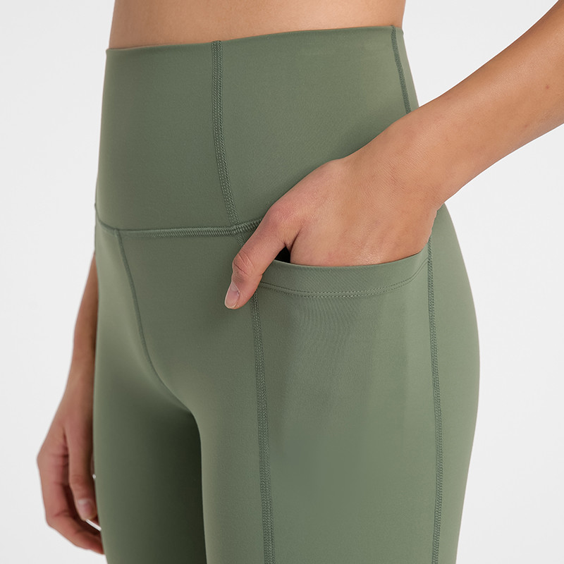 Nylon Running Women's High Waisted Yoga Shorts With Side Pockets Sports Shorts