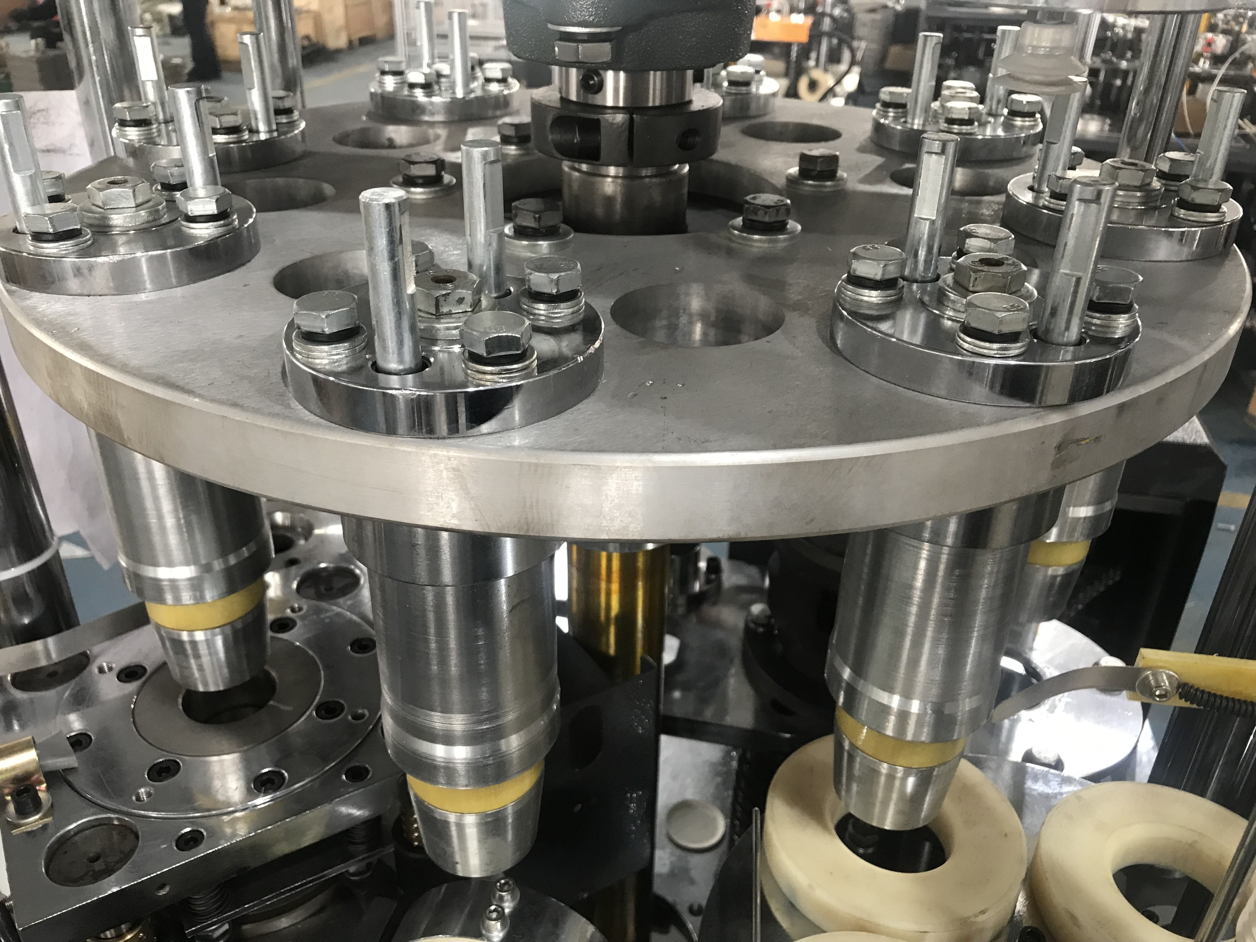 Note Customized Service 65-85 Pcs/min Medium Speed Paper Cup Making Machine Automatic Forming Machine