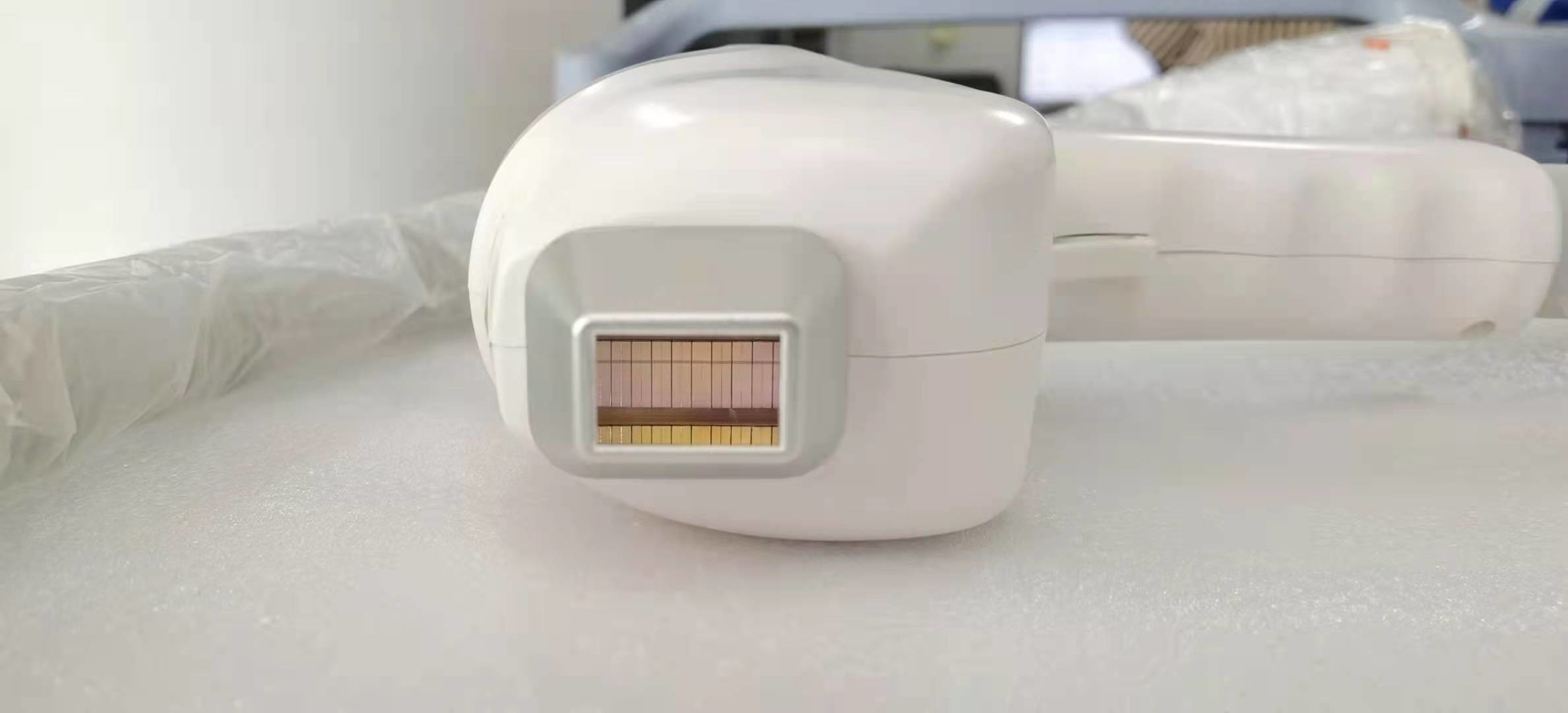 1200W Diode Laser Hair Removal Handpiece for Rapid Hair Removal