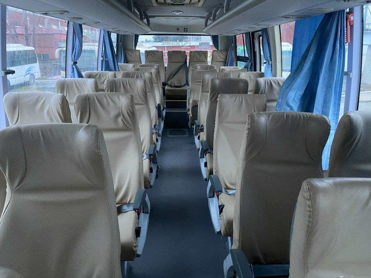 Long Distance Bus XMQ6829 Used Kinglong Coach Bus 34 Seats Used Buses For Sale In UAE