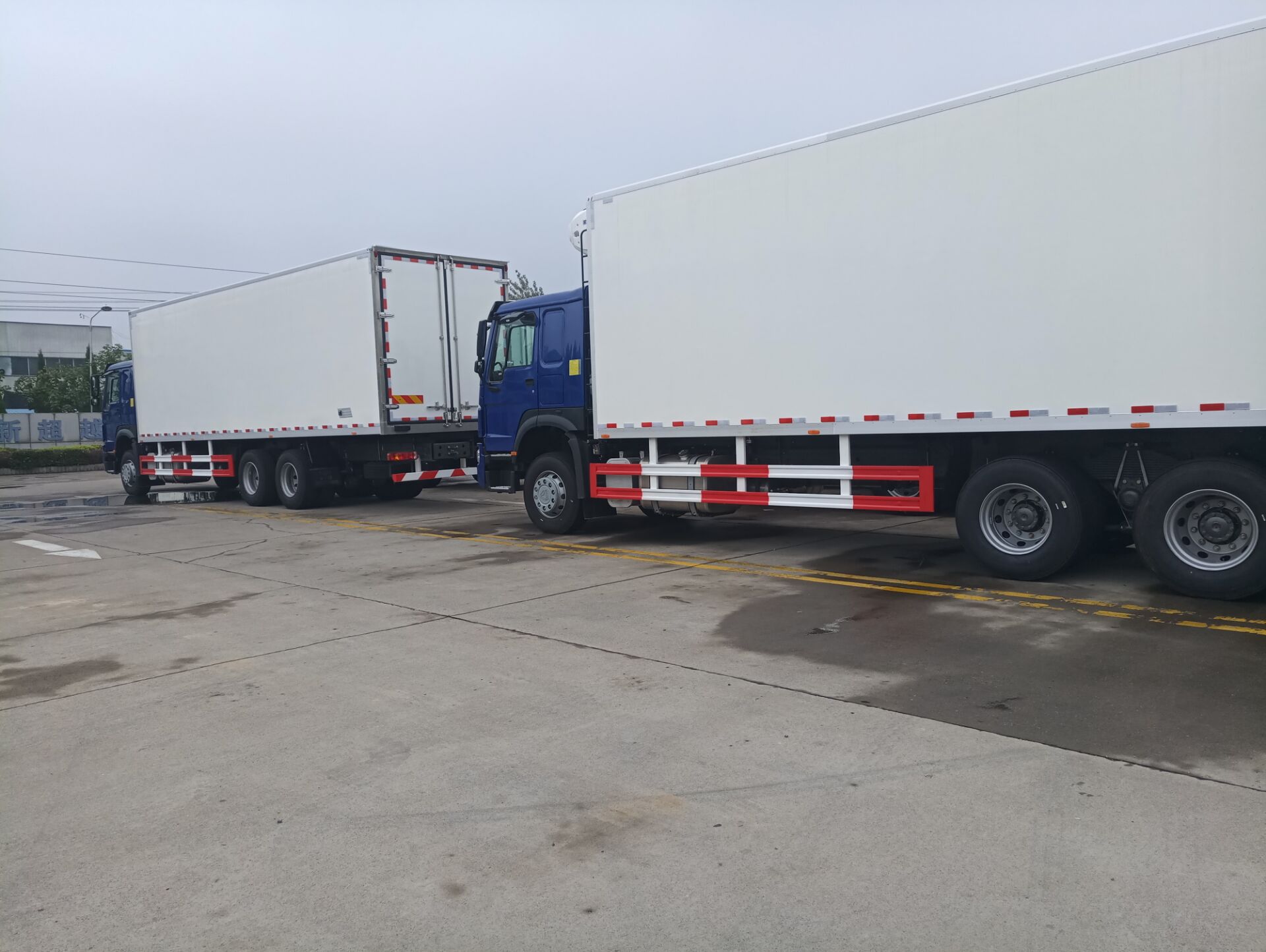 SINOTRUK HOWO 20 Tons Ice Cream Freezer Truck Refrigerated Truck for Export