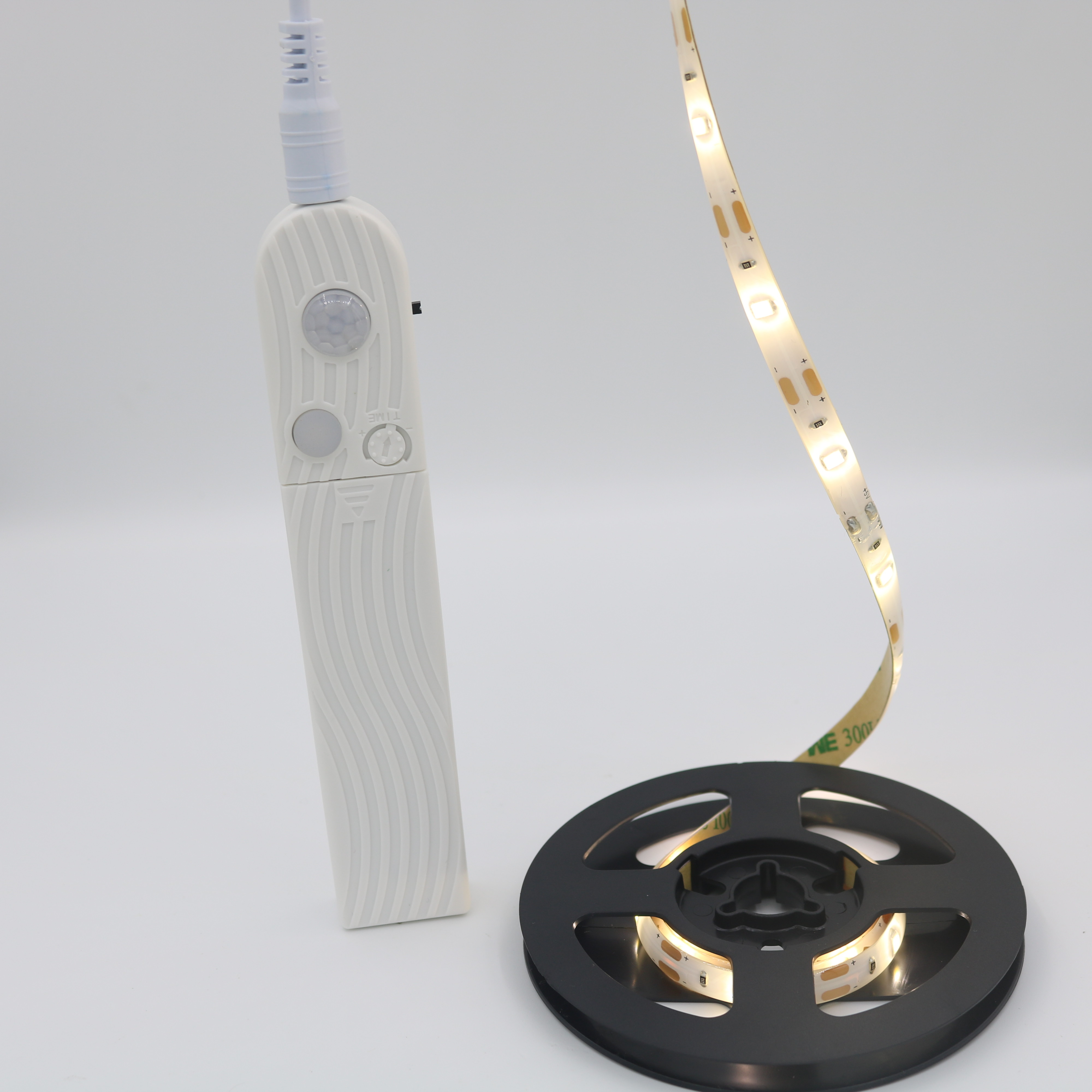 SMD5050 DC6V Battery Powered Motion Sensor Led Strip Light