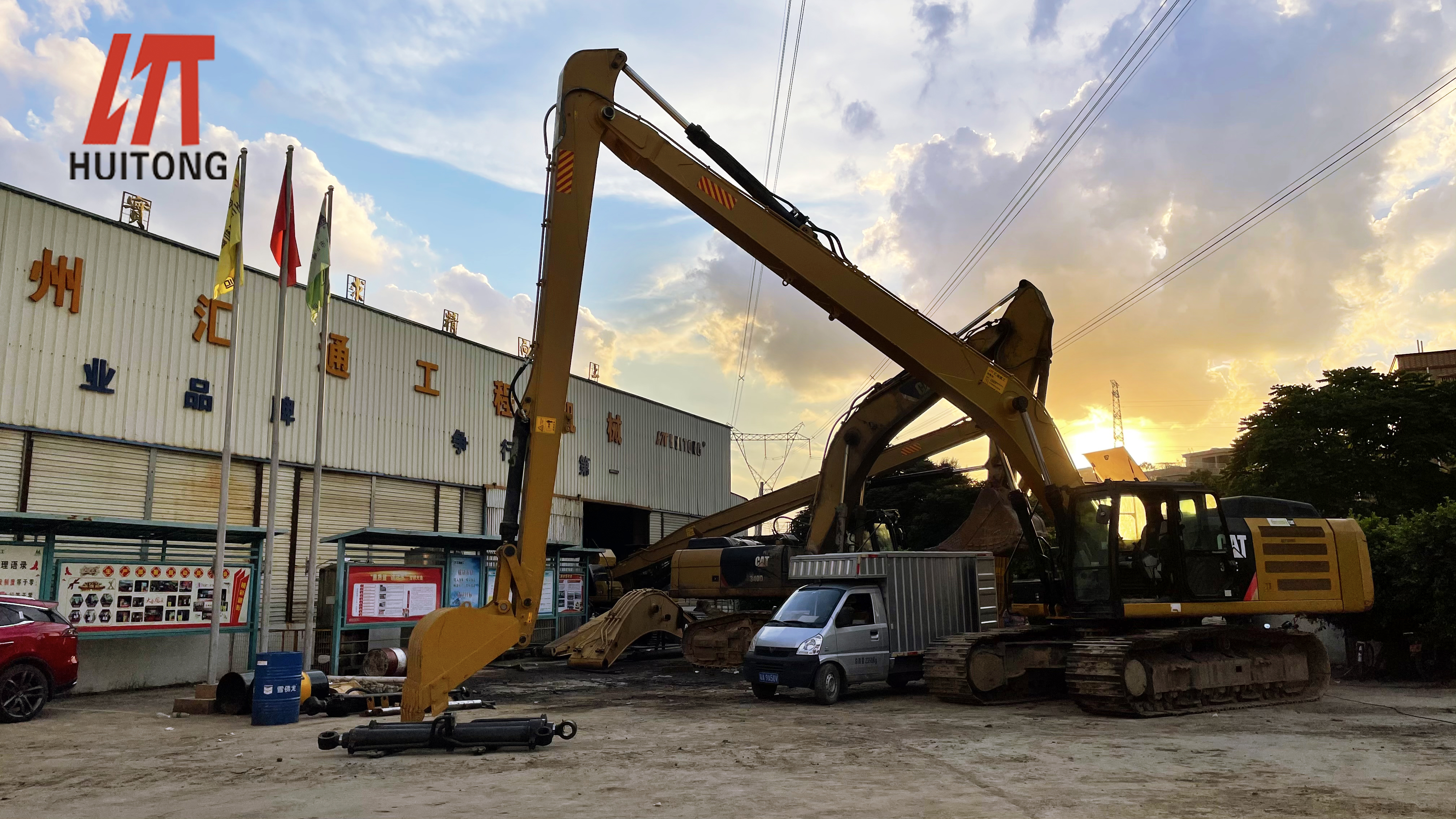 ISO9001 ZX210 ZX200 Long Reach Excavator Booms