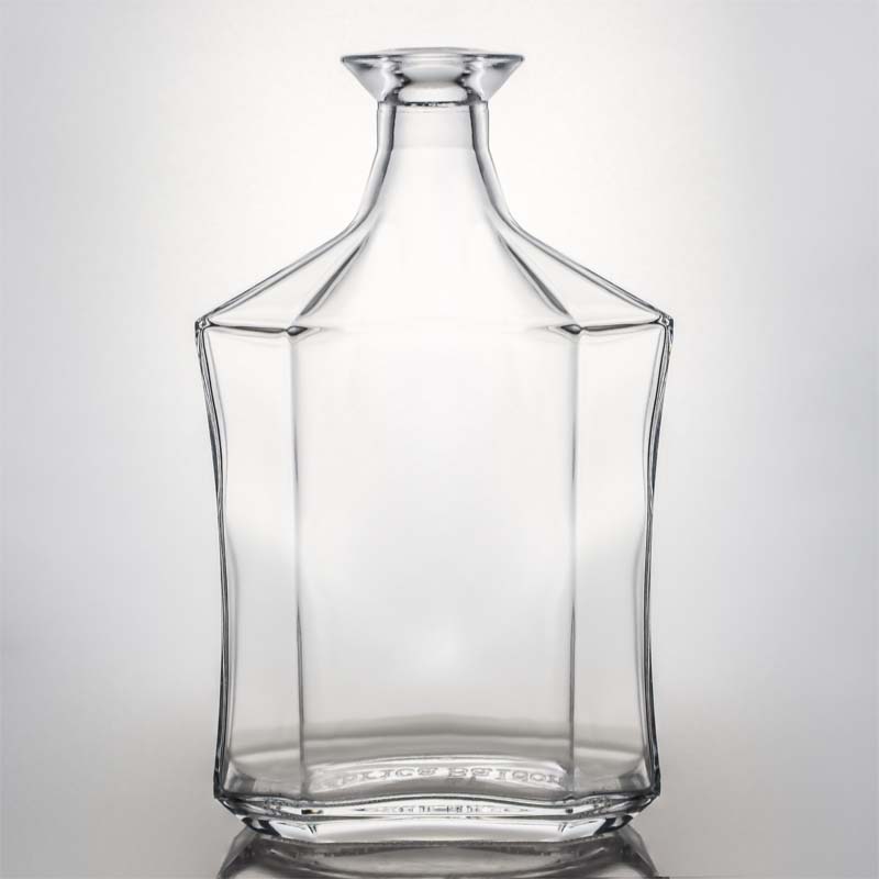 Glass Base 500ml 700ml 750ml Clear Flint Liquor Bottle with Custom Cap and Cork Top