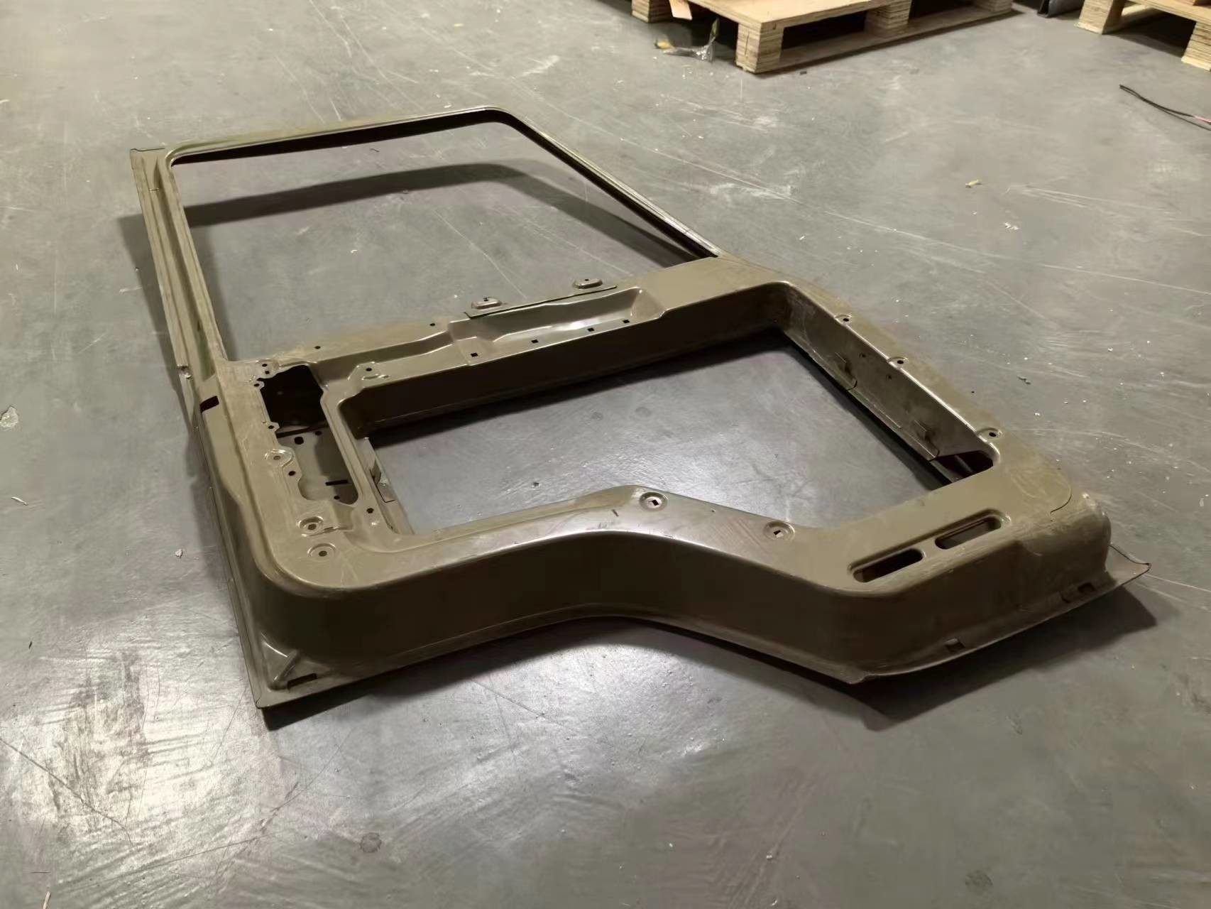 FRR CVR EXR Front Door 1640702111 ISUZU Body Parts With Under View Window Manual Window Control Left Door Year 1987-1997