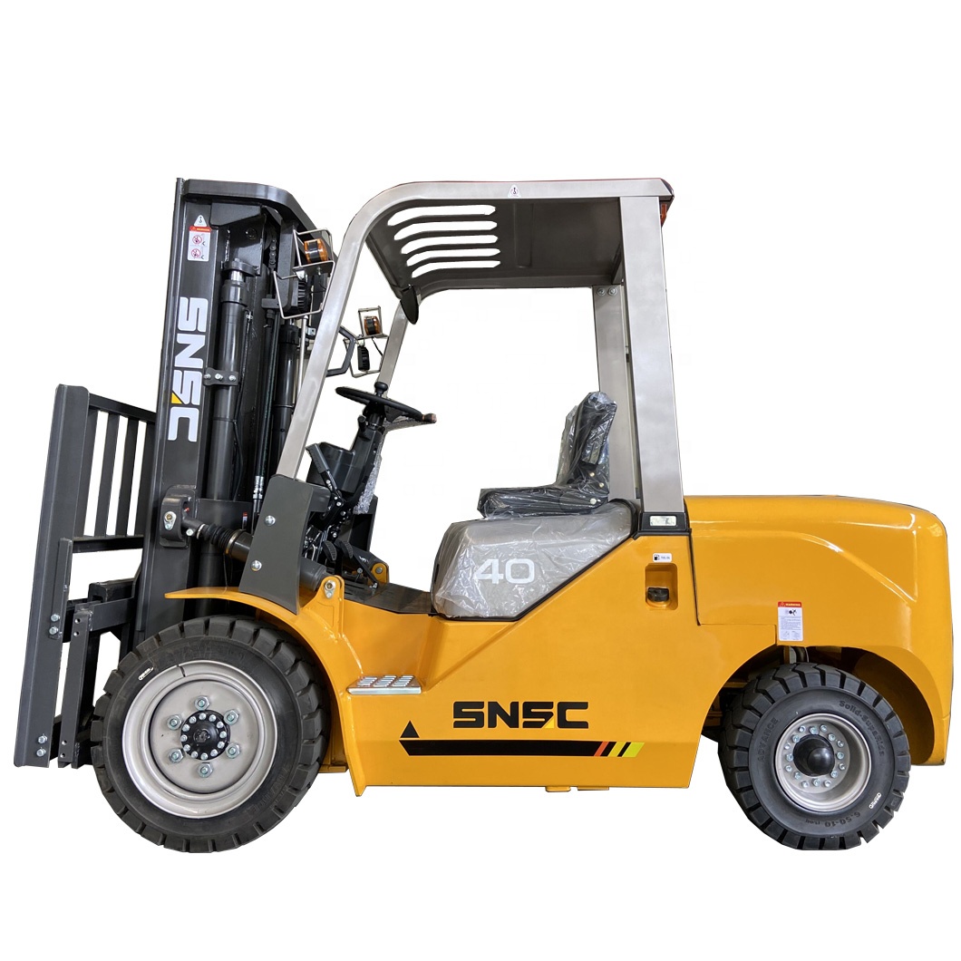 Powerful Diesel Engine 4ton Rough Terrain Forklifts for Off Road Handling and Lifting