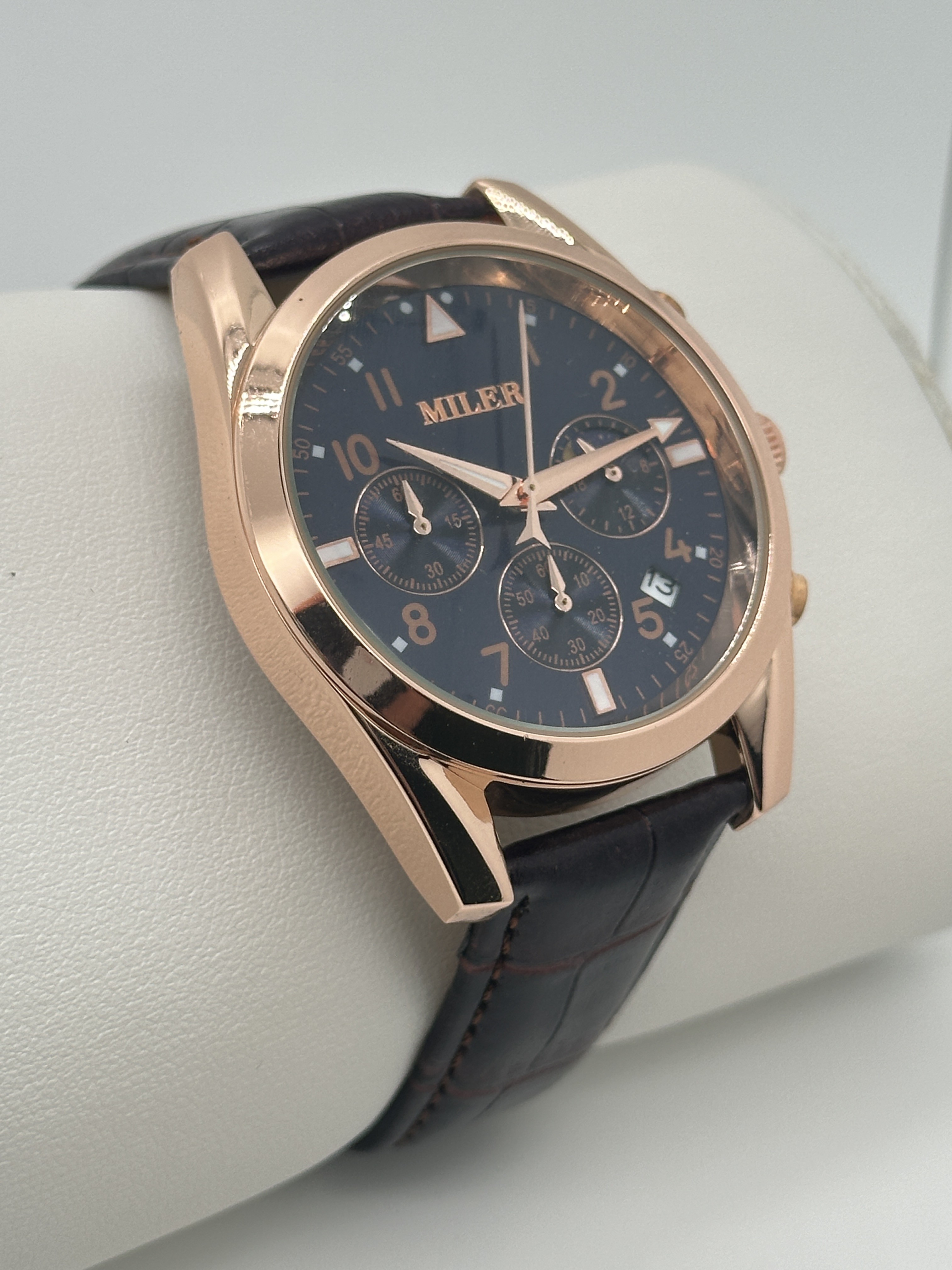 Stylish Water Resistant Quartz Light Watch Black Band Trendy Watch For Ladies