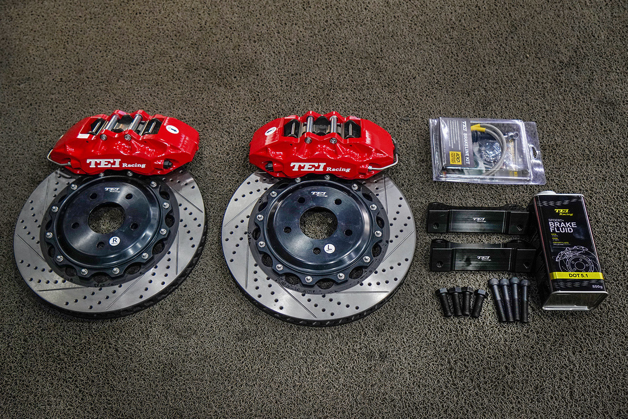 BBK For Infiniti Q70L 6 Piston Caliper With 355*32mm Rotor 18 Inch Wheel Brake Kit
