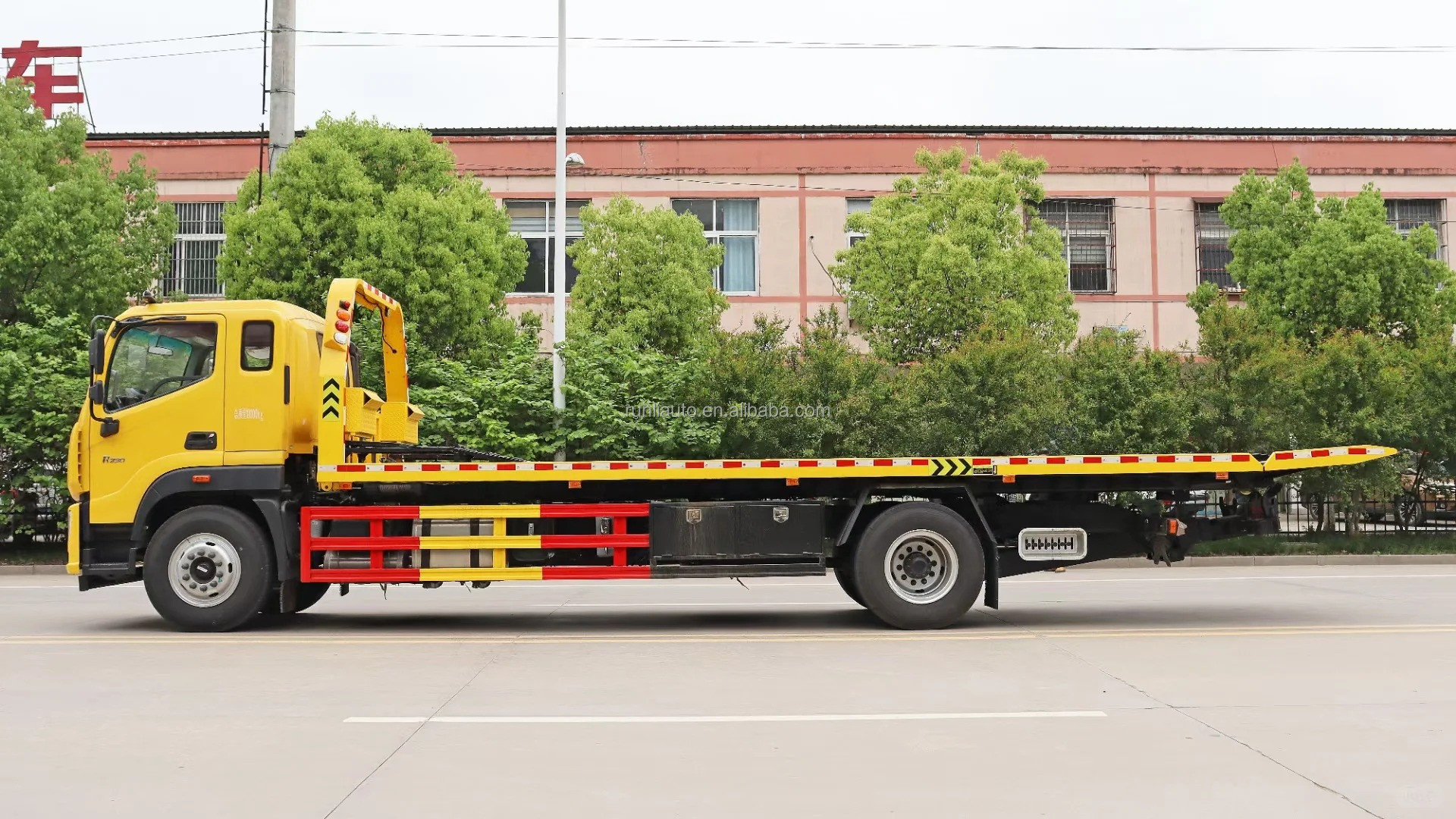 Factory Customized Foton Recovery Truck Heavy Duty 10Ton Flatbed Platform Wrecker Towing Tow Wrecker Truck Tow Wrecker Body