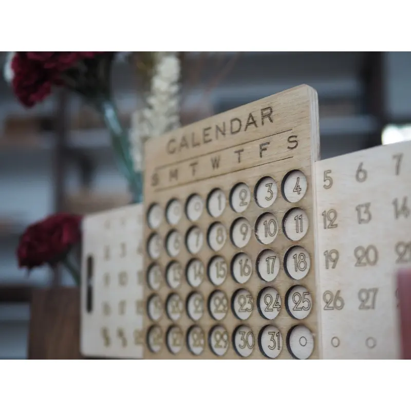 Wooden Table Calendar, Daily Desktop Perpetual Desk Calendar, Modern Farmhouse Aesthetic Desk Accessories for Home Office Decor