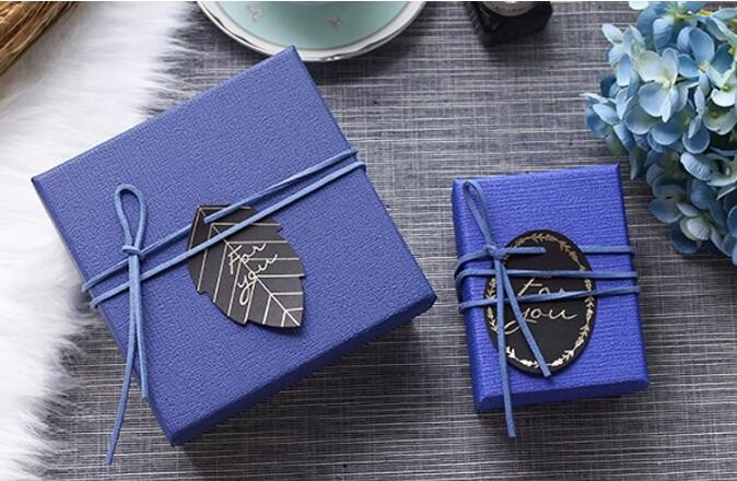 Free sample Luxury velvet drawer packaging perfume custom paper box with logo stamping golden,headband packaging box for