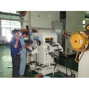 Precision Leveling Machine , Coil Plate Automatic Feeder Feeding Metal Material